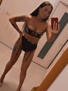 Лада блядь СПБ, номера проституток, метро Старая Деревня - фото 1