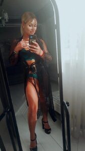 Алёна путана СПБ, проститутки лесбиянки, метро Проспект Большевиков - фото 1