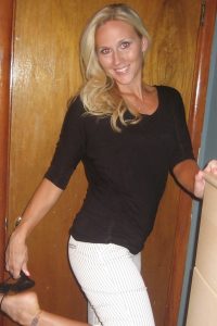 Иришка проститутка СПБ, заказать проститутку на дом, метро Парнас - фото 1