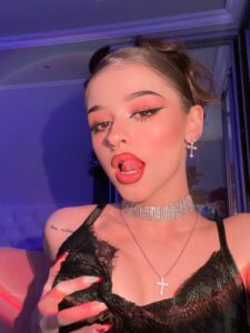 Лена путана СПБ азиатские проститутки, метро Пионерская - фото 1