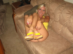 Лариса блядь СПБ где заказать проститутку, метро Пролетарская - фото 3