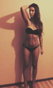 Ира блядь Санкт-Петербурга, сиськи проститутки, метро Парк Победы - фото 2